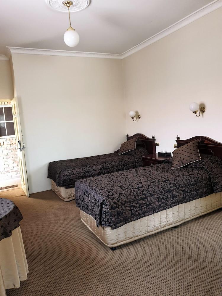 Australian Heritage Motor Inn Dubbo Exterior photo