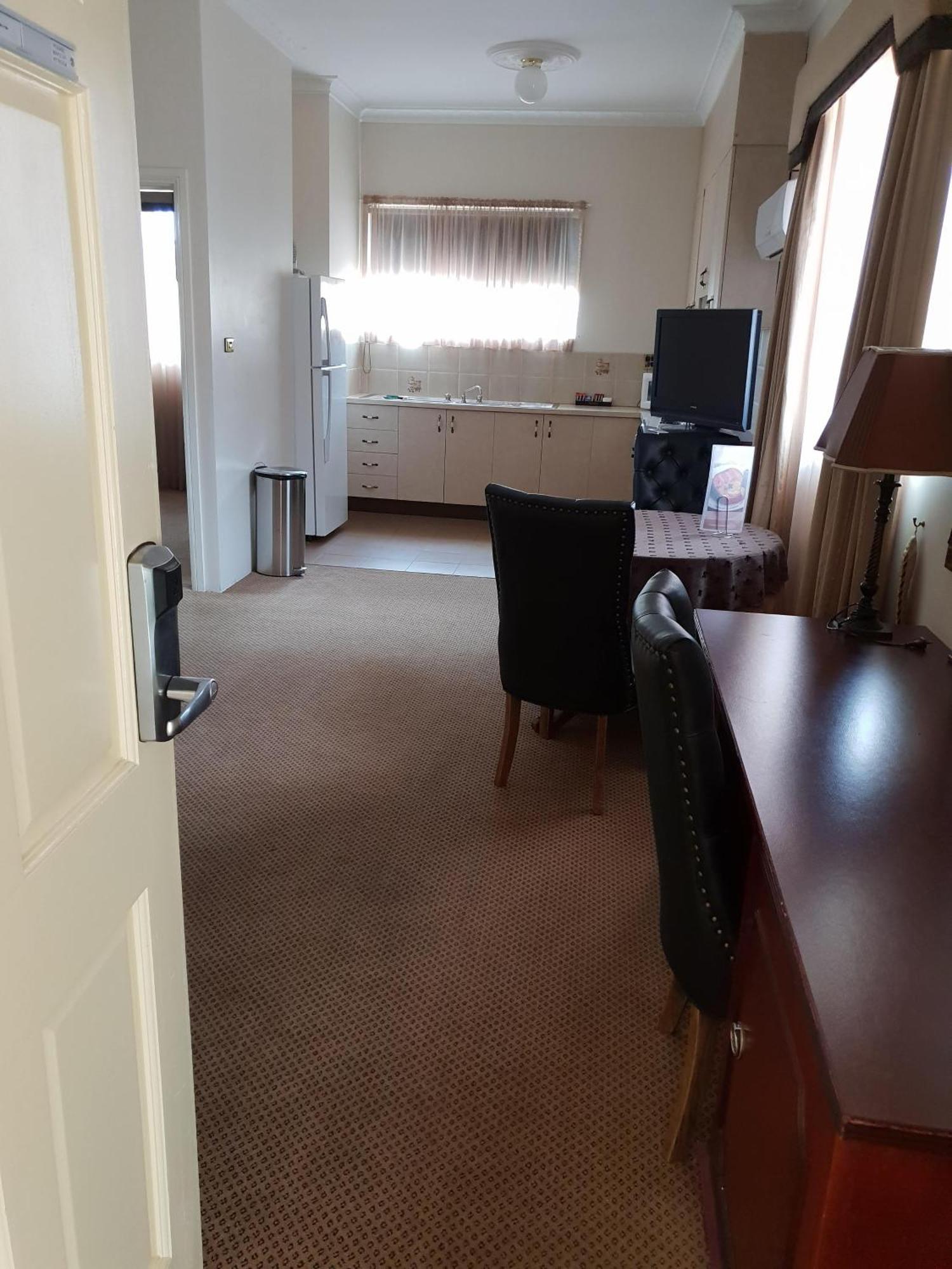 Australian Heritage Motor Inn Dubbo Room photo